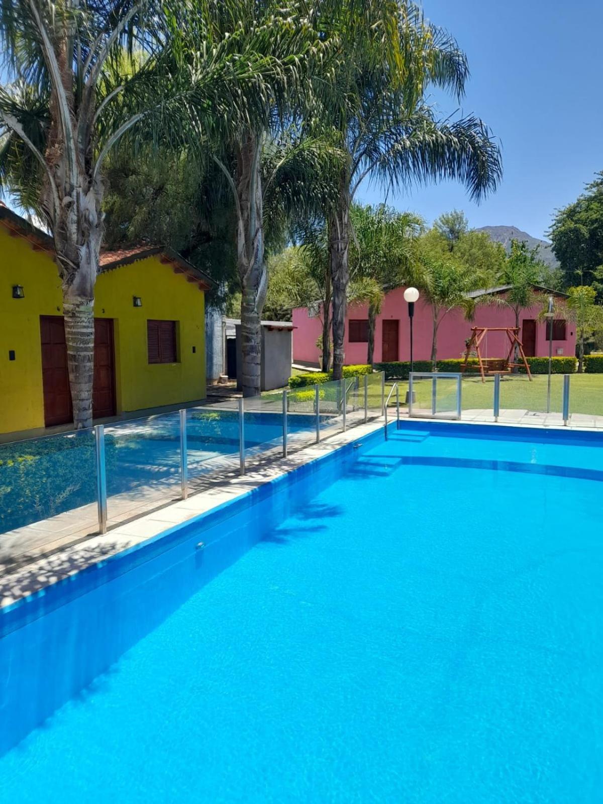 Cabanas Puertas Del Sol La Rioja Exterior foto